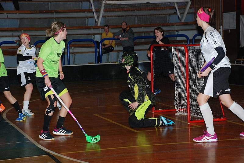 Utkání florbalistek FBK Jičín – Elite Praha 0:7.