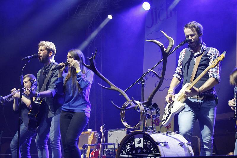 Jeleni odtroubili konec letošního festivalu.