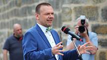 Ministr kultury Martin Baxa poděkoval především rodině Kinských dal Borgo za péči o české památky a panství.