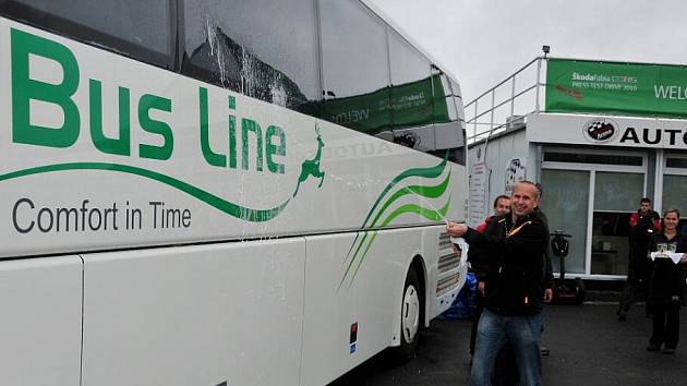 Tomáš Roubiček křtí novou značku BusLine.