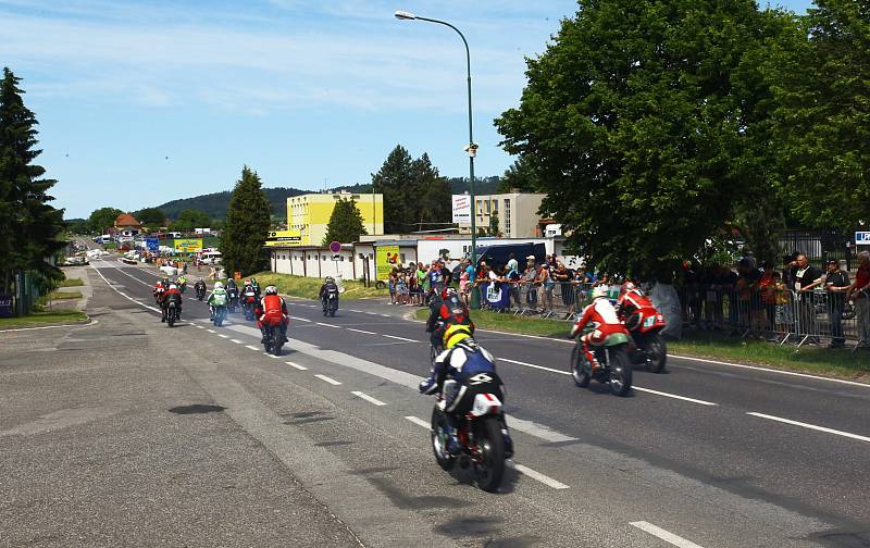 Motocyklové závody se v Jičíně konaly již po sedmdesáté.