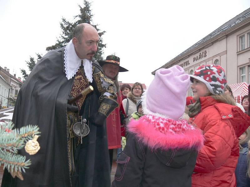 Z Valdštejnských trhů.