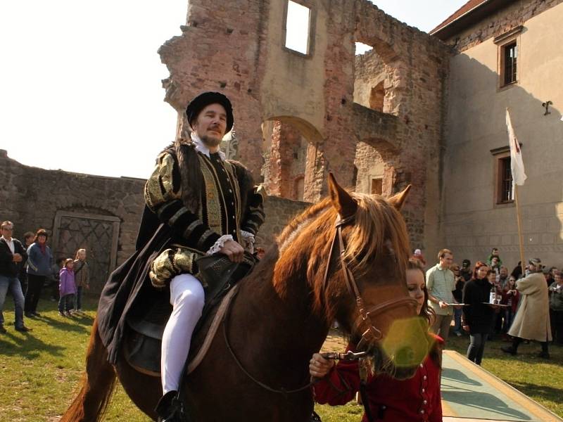 Otevření hradu Pecka s Kryštofem Harantem.