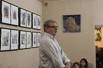 Výstavu obrazů známého ukrajinského malíře Oleksandra Petroviče Milovzorova uvedl v kavárně Republika jeho přítel Miloš Starý.