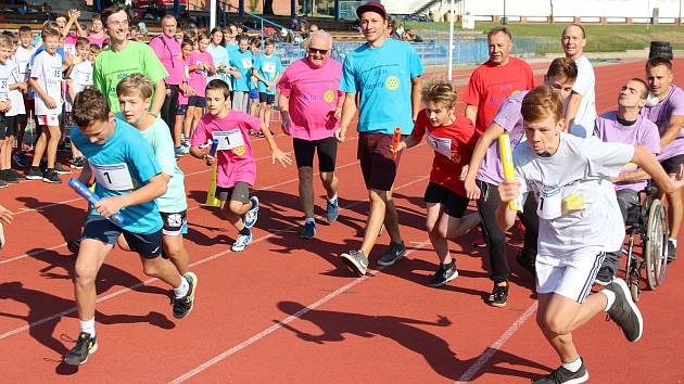 Na jičínský atletický ovál se 21. září vrátí velká sportovní akce – štafetový běh žáků základních škol.