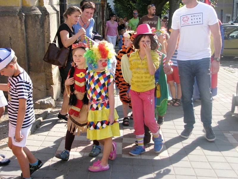 Ze zahájení jičínského pohádkového festivalu.