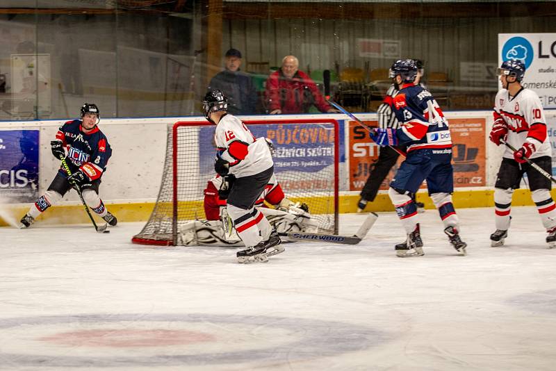 HC Jičín - HC Turnov 1931 4:2 (2:0, 1:2, 1:0).