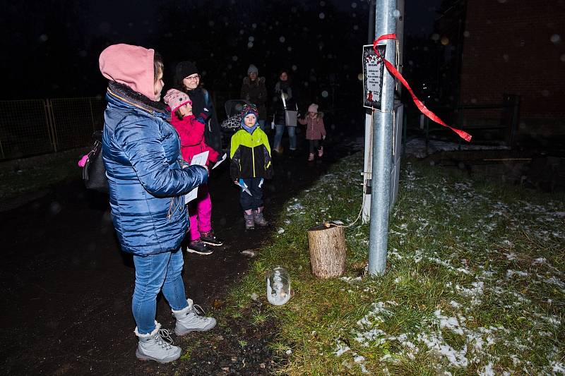 V Lukavci se konal čertovský rej s divadelním představením, Mikulášskou hrou, zpíváním, básničkami, nadílkou a čertovskou diskotékou. Nechyběla ani světelná show.