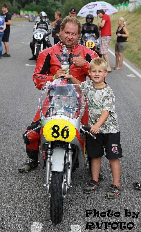 Česká Tourist Trophy v Hořicích.