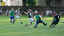 V okresním derby mezi Lázněmi Bělohrad a Jičínem bylo k vidění zajímavé utkání, když Jičín vedl až do nastaveného času 1:0. Jenže v 91 minutě srovnal Horáček a zajistil Bělohradu bod. Pokutové kopy ovládli hosté z Jičína.