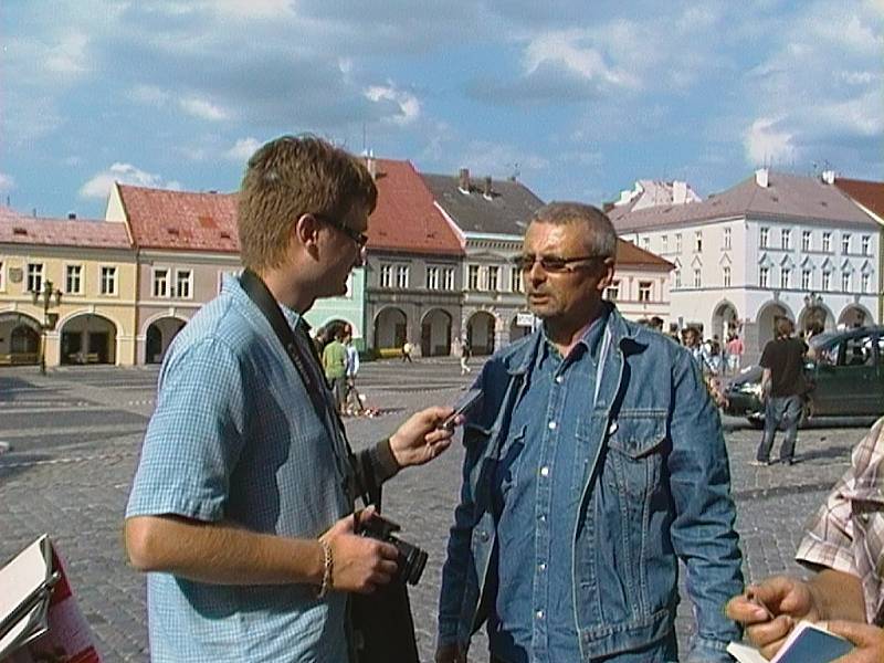 Protiromská demonstrace v Jičíně.