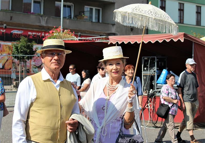 Nejvíc se prodávaly lískooříškové, vybrali si ale i ti nejmlsnější. V Hořicích oslavili oblíbené trubičky ve velkém stylu.