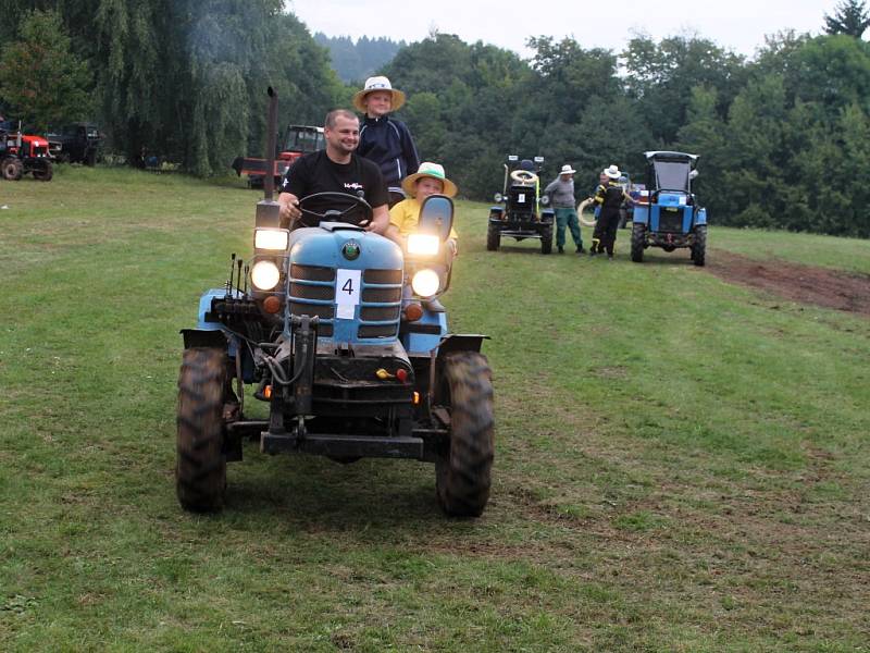 Traktoriáda ve Zboží.