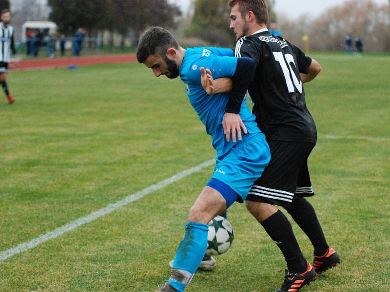 Krajský přebor fotbalistů: Sobotka - Hořice.