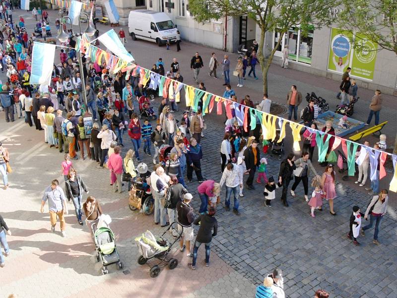 Zahajovací průvod festivalu Jičín - město pohádky.