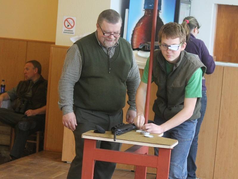 Celostátní přebor ČMMJ v loveckém čtyřboji ze vzduchovky.