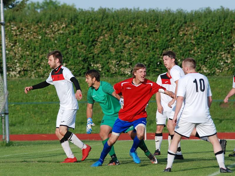 Krajský přebor ve fotbale: SK Jičín - TJ Sokol Třebeš.