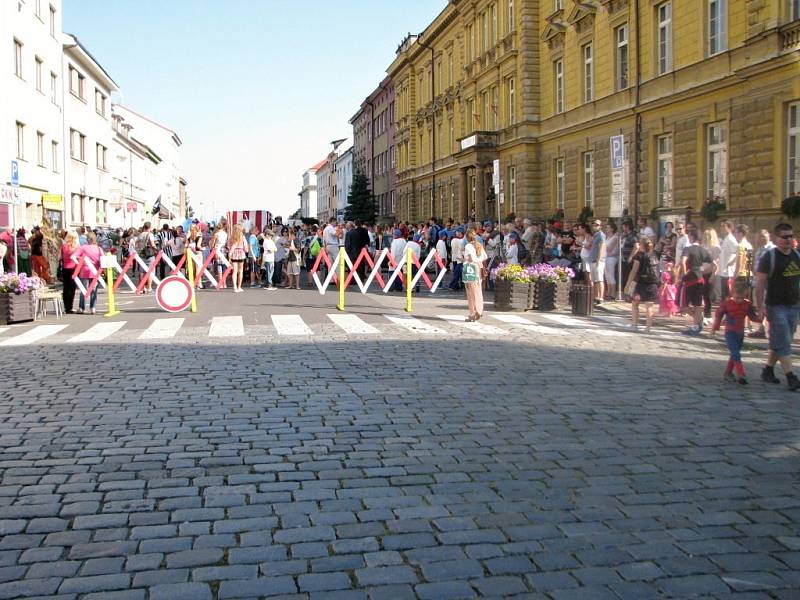 Ze zahájení jičínského pohádkového festivalu.