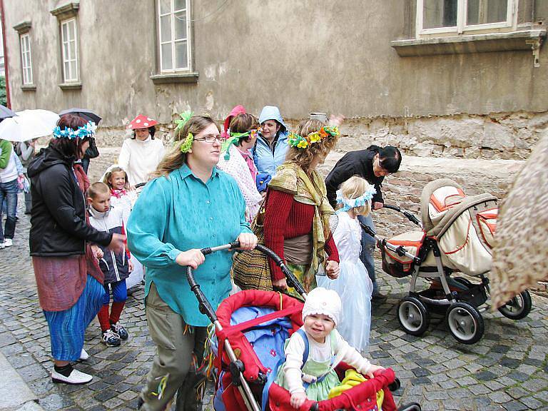 Průvod na festivalu Jičín - město pohádky.