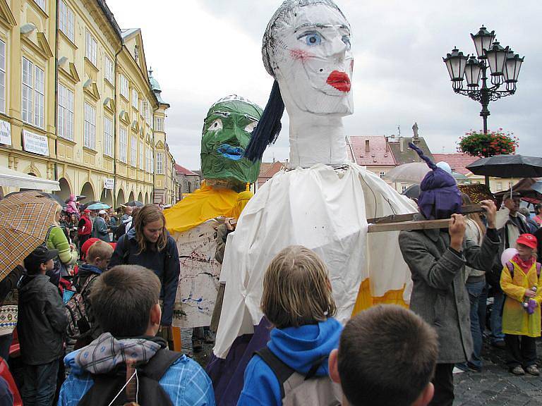 Průvod na festivalu Jičín - město pohádky.