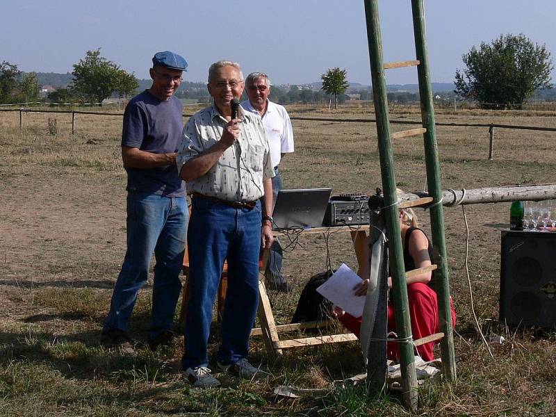 Přišel také starosta Jeřic Jaroslav Heligr.