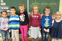 Základní škola a Mateřská škola Lužany, okres Jičín v září přivítala  šest prvňáčků. Ředitelkou je zde Monika Tringelová.