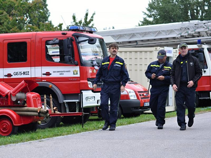 Na vrchu Gothardu se při příležitosti 120. výročí sboru dobrovolných hasičů v Hořicích a 25. výročí profesionální požární ochrany v Hořicích konal Den Integrovaného záchranného systému.