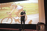 V novopackém kině představil Daniel Polman  své ultramaratonové projekty, mezi nimi i chystanou cestu do Ameriky