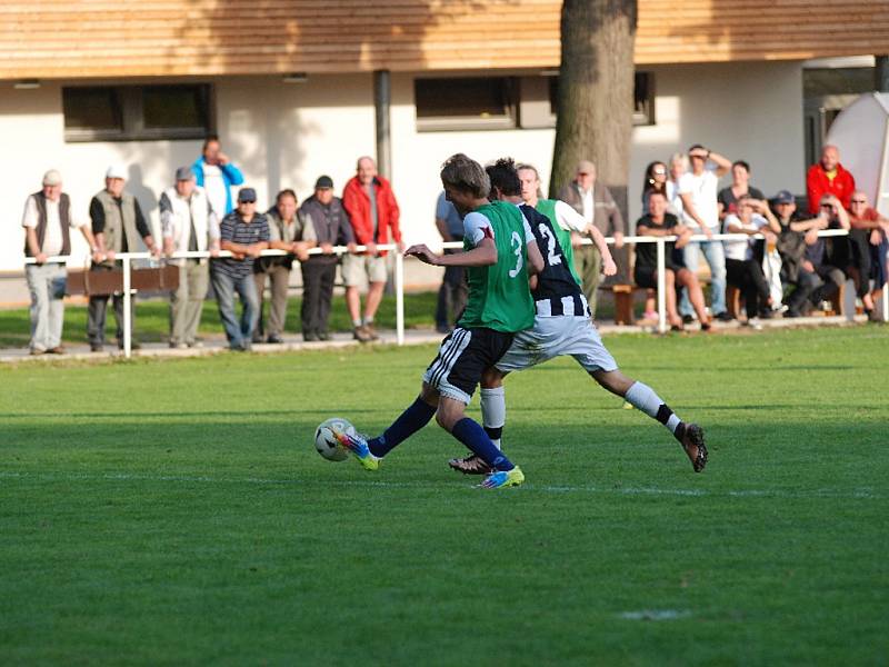 Krajský fotbal Lázně Bělohrad - Jičín.