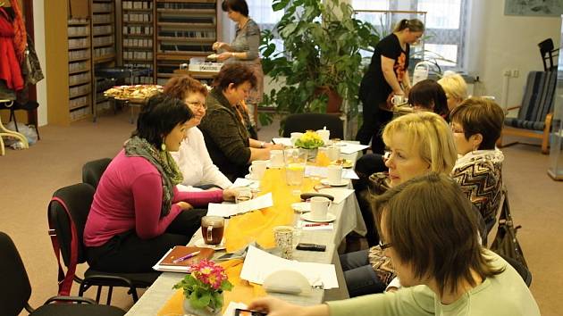 Tisková konference v jičínské knihovně o plánech na tento rok.