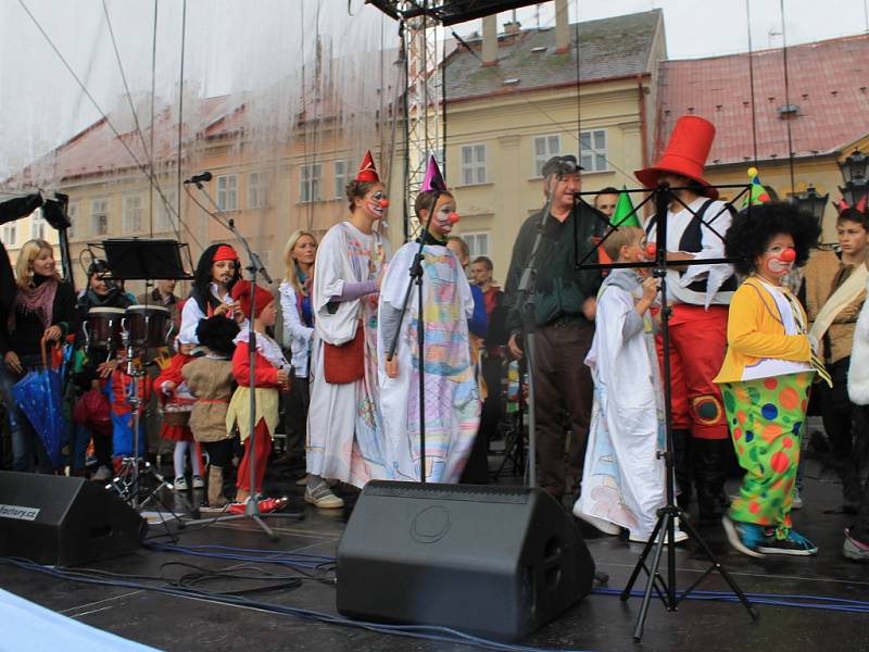 Ze zahájení festivalu Jičín - město pohádky.