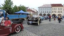 Veteránem Českým rájem na jičínském Valdštejnově náměstí.