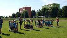 Fotbalový turnaj mateřských škol na jičínském stadionu.