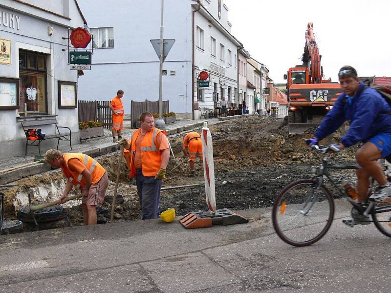 Rekonstrukce libáňského náměstí.