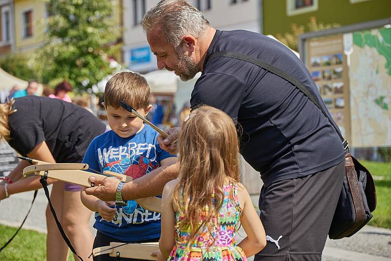 Nejvíc se prodávaly lískooříškové, vybrali si ale i ti nejmlsnější. V Hořicích oslavili oblíbené trubičky ve velkém stylu.