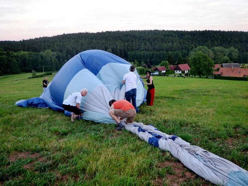 Balon přistál na Krchově.