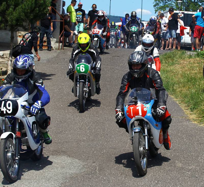 Motocyklové závody se v Jičíně konaly již po sedmdesáté.