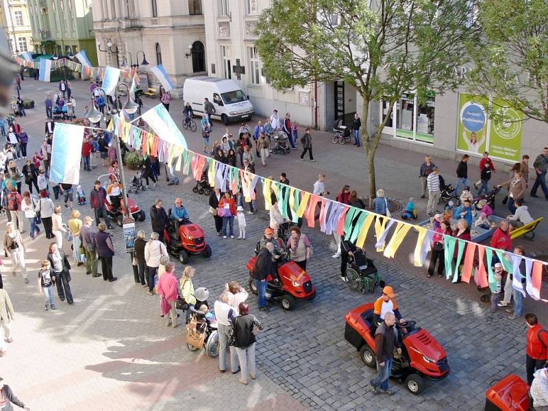 Zahajovací průvod festivalu Jičín - město pohádky.