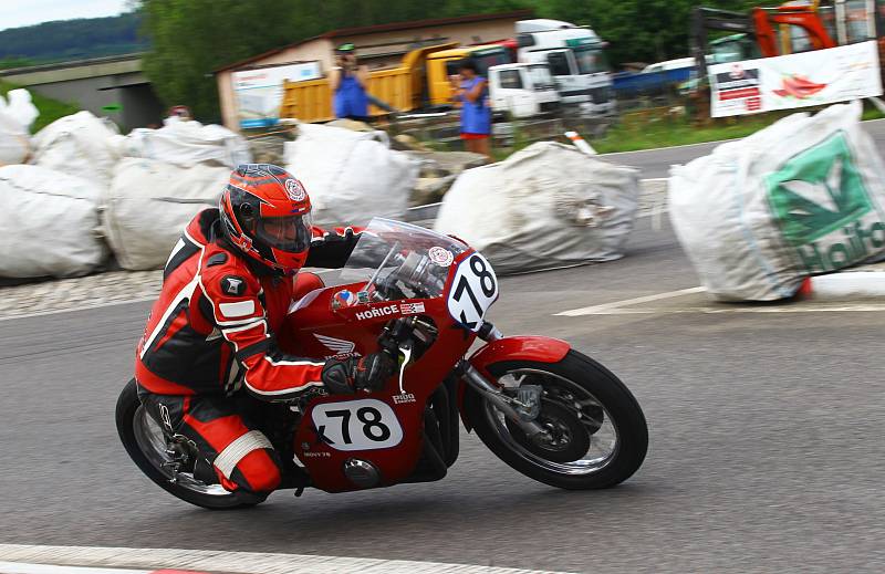 Motocyklové závody se v Jičíně konaly již po sedmdesáté.