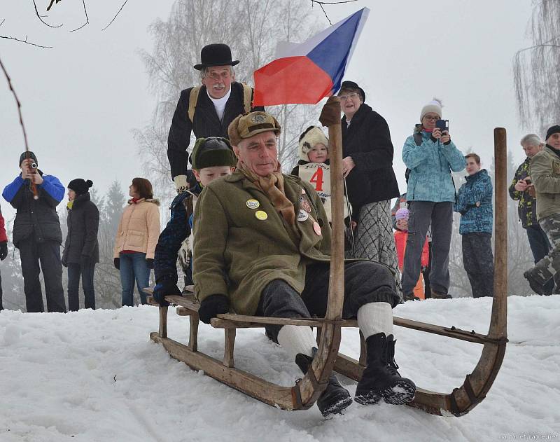 Krasojízdy na rohačkách v Jilemnici.