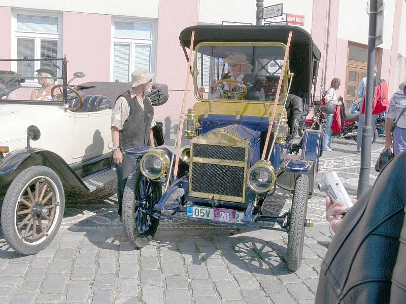 Loukotě a řemeny 2009 Jičín.