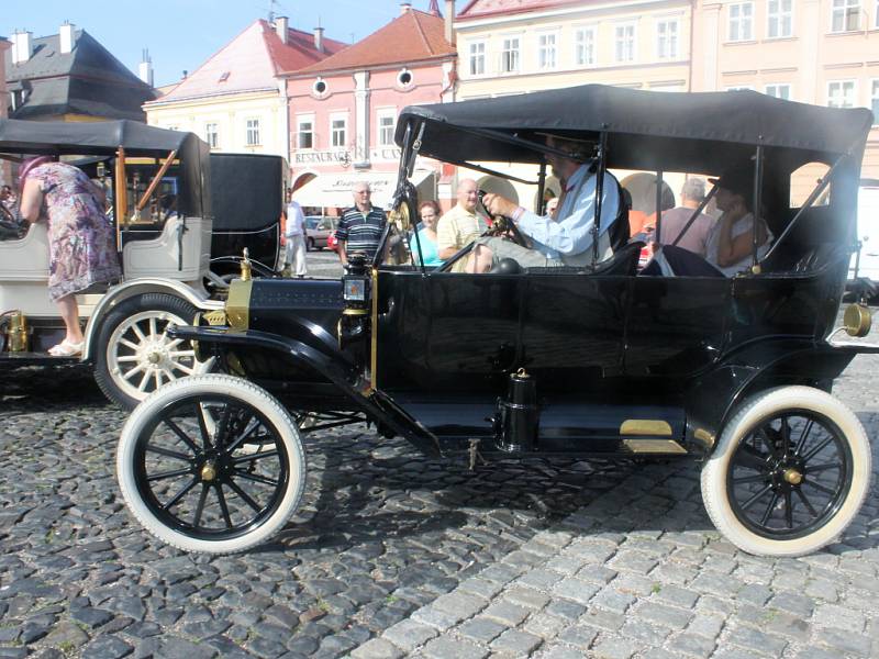 Loukotě a řemeny 2012.