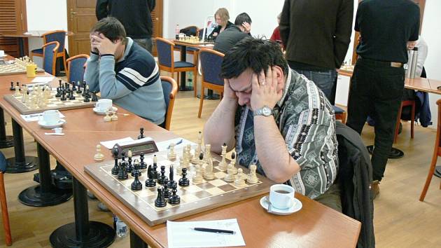 Šachové partie pokračují dále - Jičínský deník