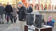 Demonstranti požadovali demisi Benešové a odchod Babiše.