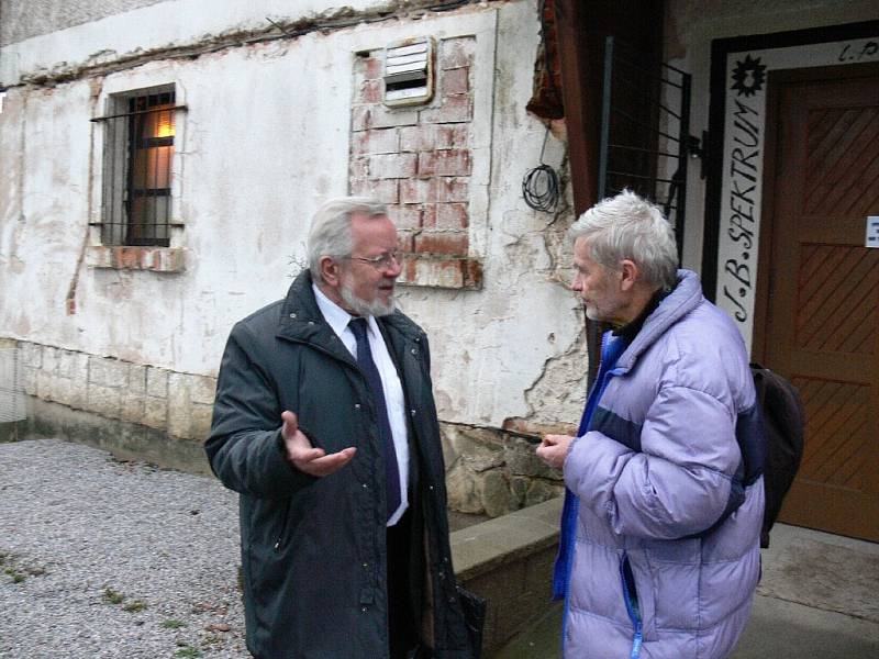 Český velvyslanec na Ukrajině Karel Štindl (vlevo).