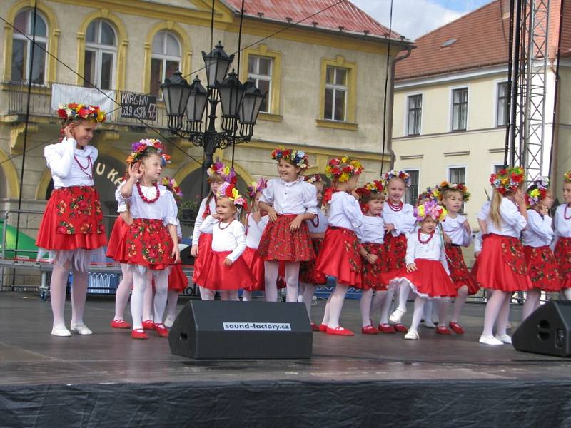 Polský folklorní soubor Malá Swidnica.