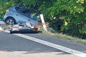 Při sobotní nehodě na silnici I/35 u Úlibic zahynul 79letý řidič a 76letá spolujezkyně.