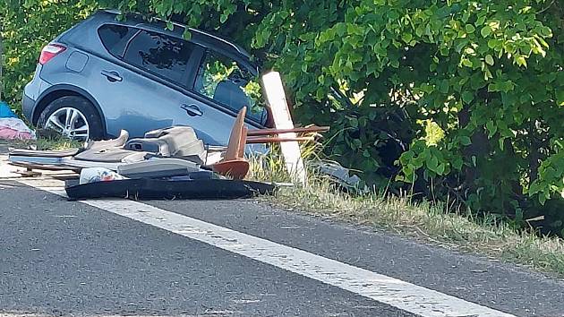 Při sobotní nehodě na silnici I/35 u Úlibic zahynul 79letý řidič a 76letá spolujezkyně.