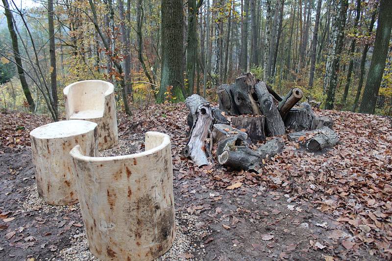 První etapa budování Chlumíčkovy naučné stezky je hotová. Druhá přijde na řadu příští rok.