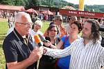 Václav Klaus ve Dřevěnici - návštěva rozhodčích a slovo pro média.